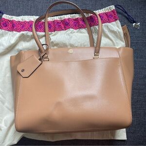 NWOT Tory Burch Beige Leather Parker Large Tote & Dust Bag